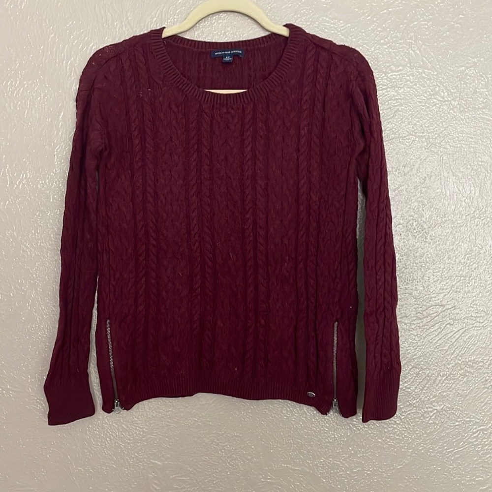 American Eagle sweater